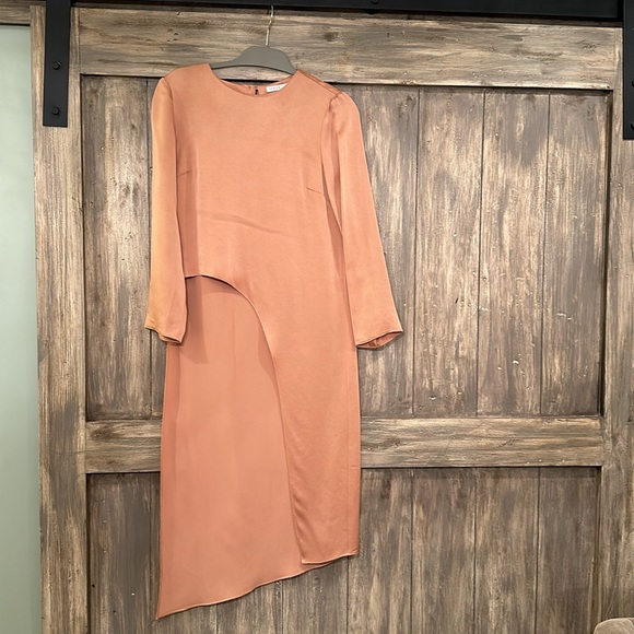 Veronica Beard Rome Hi-Low Tunic Top in Chai NWT Size Small - Picture 2 of 6
